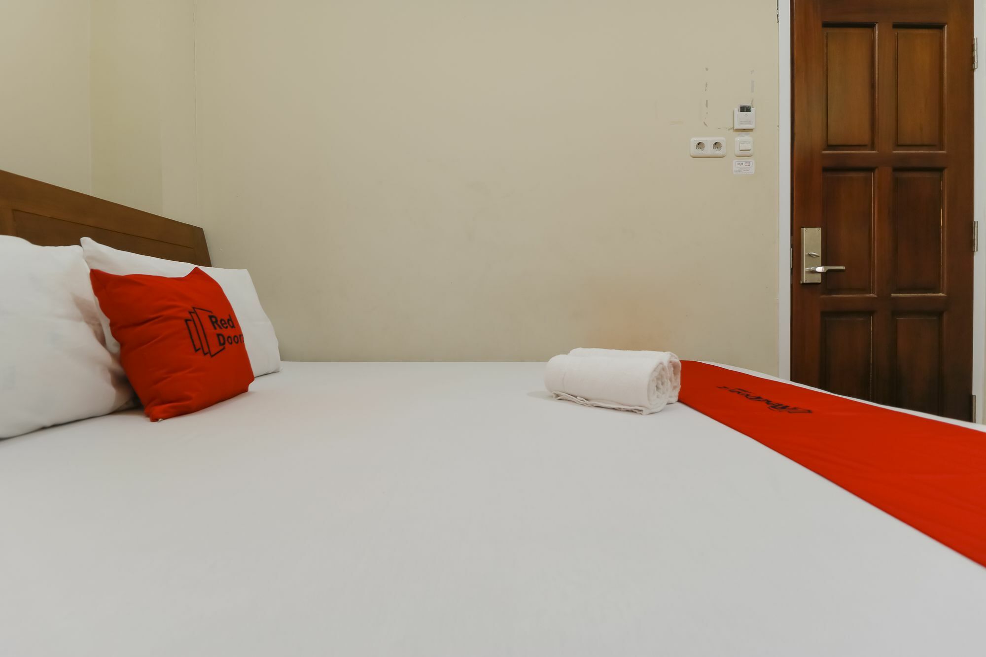 Hotel Reddoorz @ Kwitang à Jakarta Extérieur photo