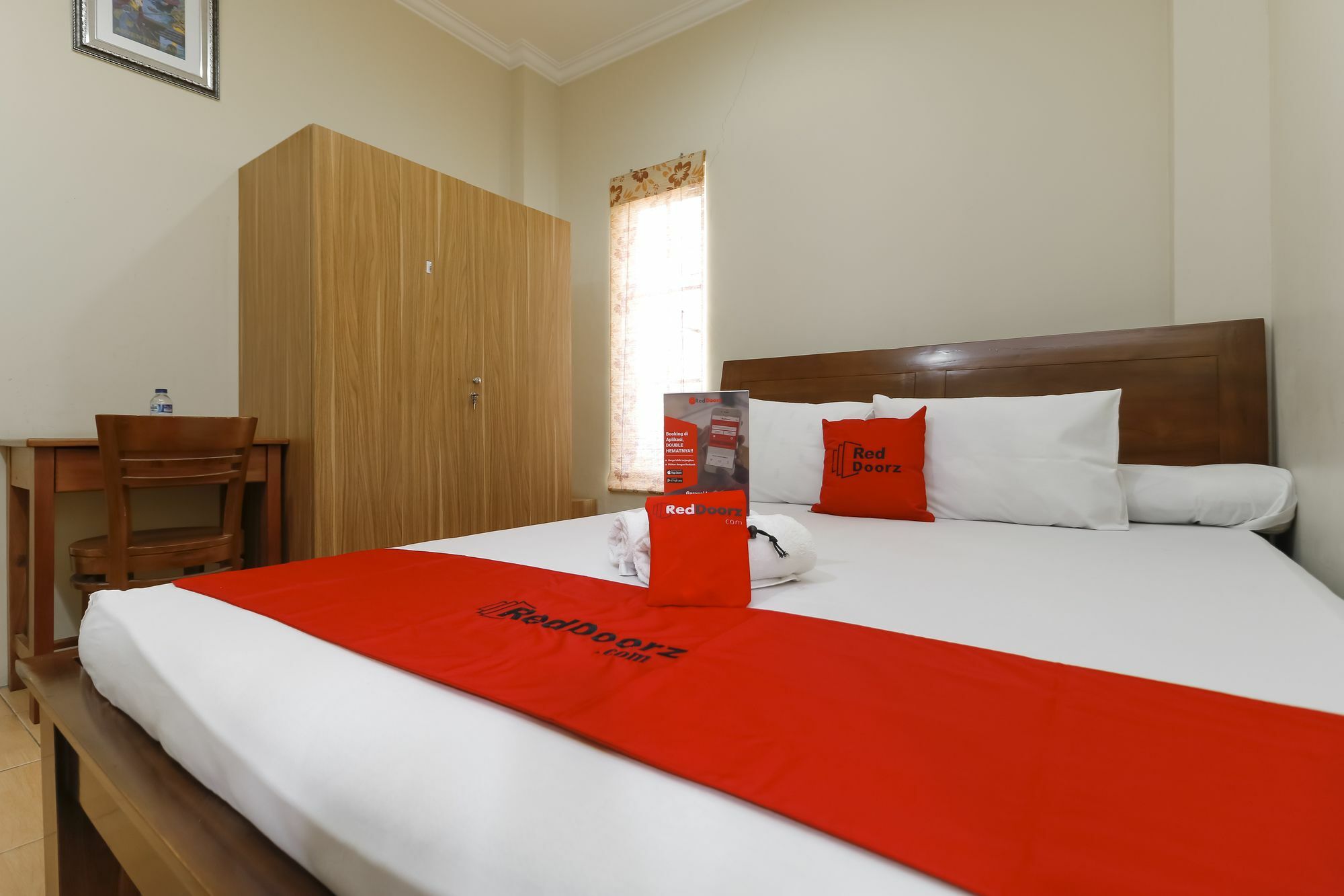 Hotel Reddoorz @ Kwitang à Jakarta Extérieur photo